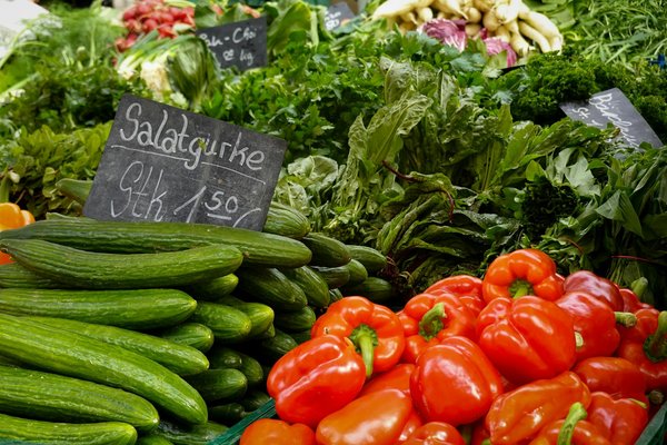 Comment le concept de 'farm to table' influence-t-il la gastronomie moderne ?